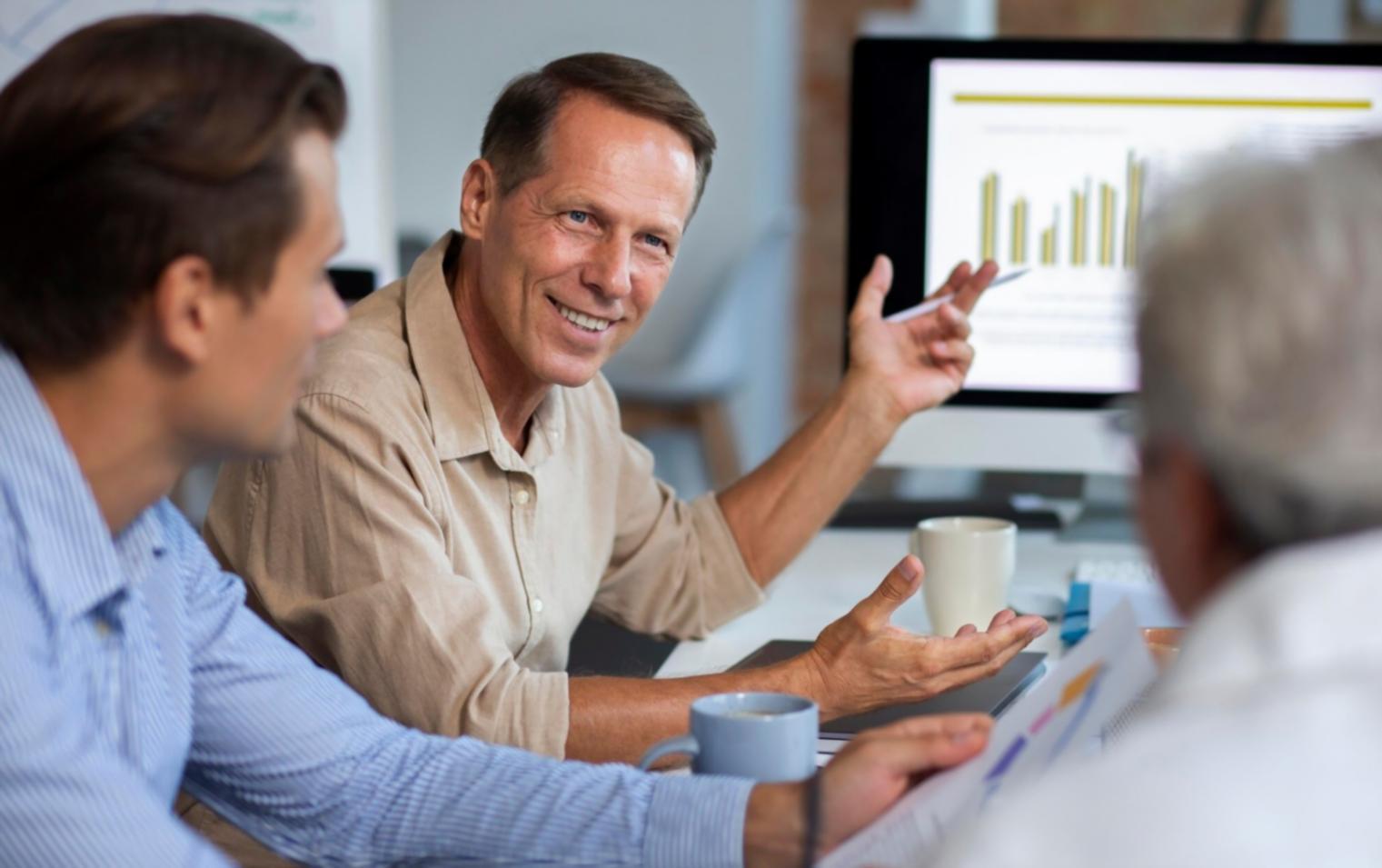 Database administration classroom with multiple workstations and monitoring displays